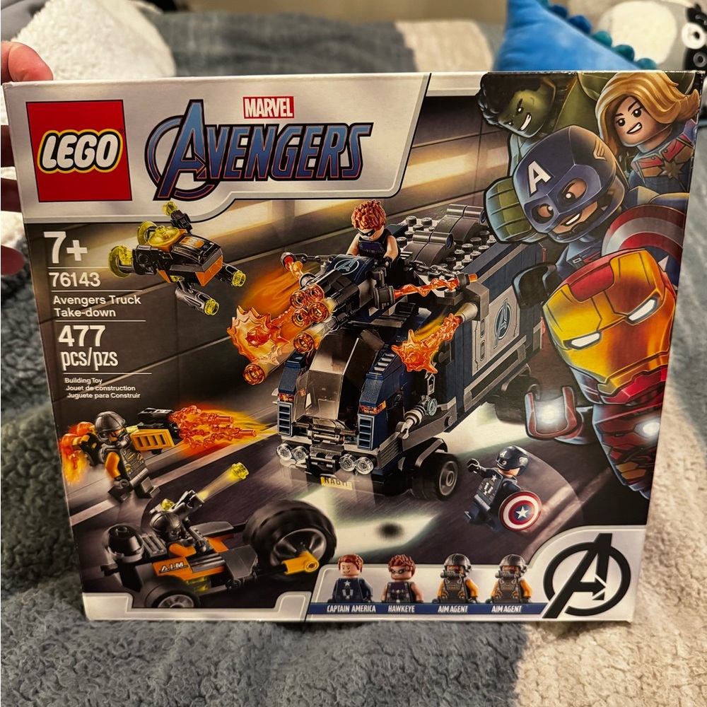 LEGO Marvel Avengers Truck Take-down 76143